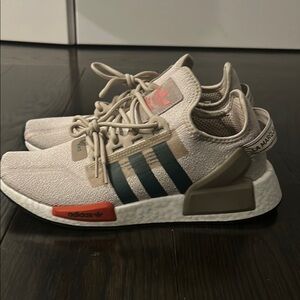 Adidas Men’s Beige Sneakers